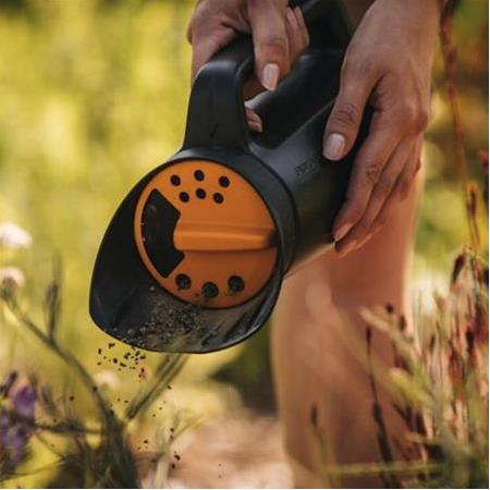 Fiskars 1057076 Solid™ Gübre Serpici - Temiztarim.com